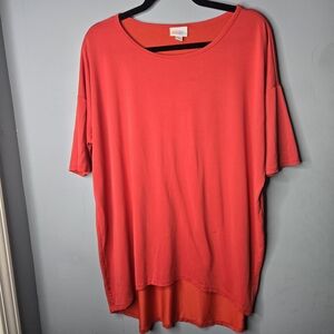 LuLaRoe Vibrant Red Short Sleeve Tee
